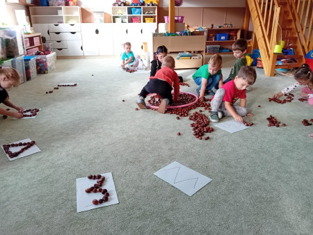 Hrajeme si s kaštany